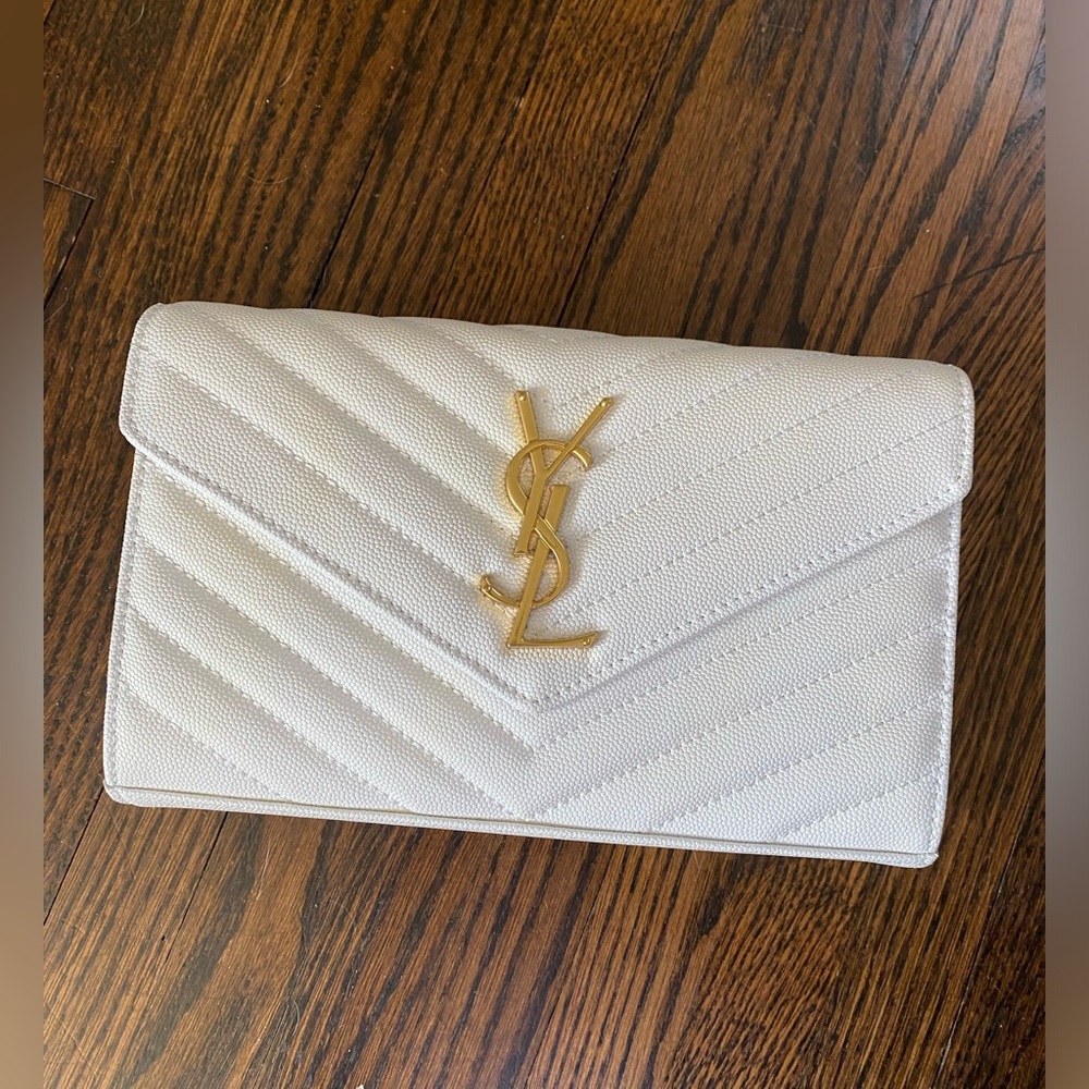 White bag with Gold chain